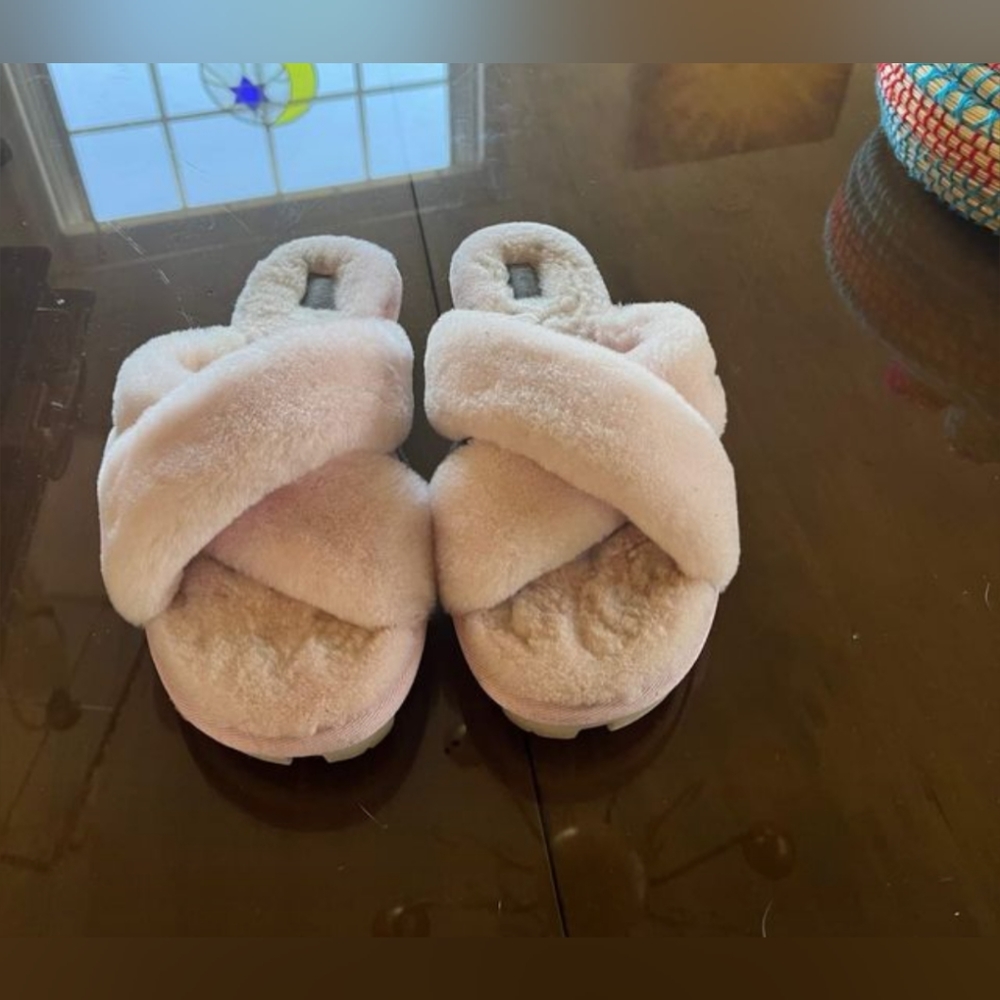 UGG pink slippers/house shoes sz. 8